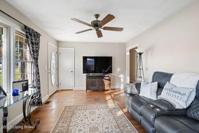 8005 Sherry Lynn Ct, Louisville, KY 40228 - photo 6