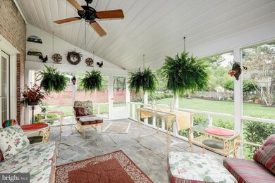 8217 Coach St, Potomac, MD 20854 - photo 2