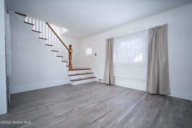 7 Albermarle Rd, Schenectady, NY 12302 - photo 5