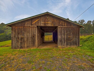 Barn with Electric and Water