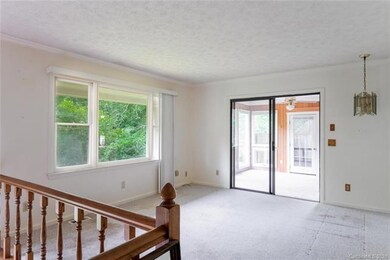 210 E Wynnbrook Dr, Hendersonville, NC 28792 - photo 2