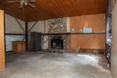 8215 Henley Road-14