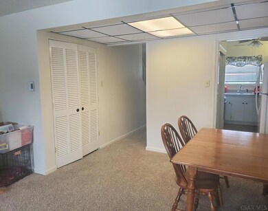 LIVING ROOM/DINING ROOM COMBO