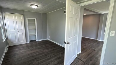 7520 Studebaker Ave, Warren, MI 48091 - photo 5