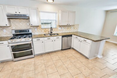 28727 Hidden Cove Dr, Magnolia, TX 77354 - photo 3