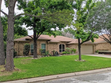 8537 Smith Dr, North Richland Hills, TX 76182 - photo 3