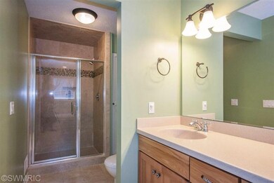 784 Longleaf Ct SE unit 8, Ada, MI 49301 - photo 7