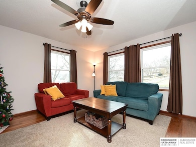 Hardwood floors, newer windows.  Fresh paint throughout