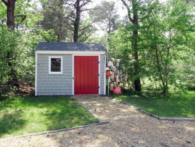 31 Old Dunhams Corner Way, Edgartown, MA 02539 - photo 4