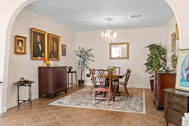 4 Kavanaugh Rd_126