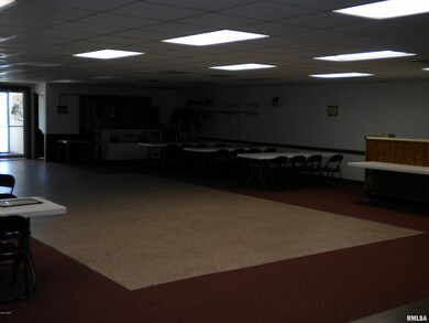 289 Saint Marys Dr, Harrisburg, IL 62946 - photo 7