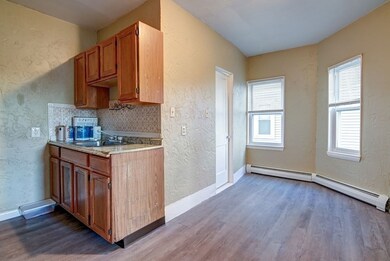 25 Oakland Ave unit 2F, Everett, MA 02149 - photo 5
