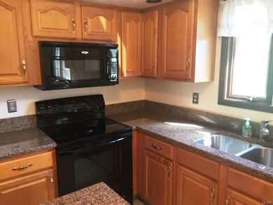 4320 Wellesley Rd, Bethlehem, PA 18017 - photo 3