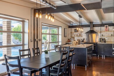 10th-kitchen-LR