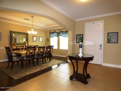 Foyer & Formal Dining Room