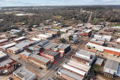 513 E Houston Ave, Crockett, TX 75835 - photo 2