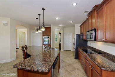 03_3402TerramoreDr_5_Kitchen_LowRes