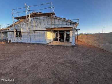 006 Back Exterior