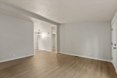 5872 E Allen Rd, Elk, WA 99009 - photo 7