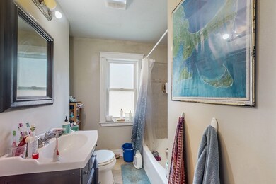 63 Raymond Ave, Somerville, MA 02144 - photo 7