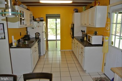 6832 Nashville Rd, Lanham, MD 20706 - photo 6