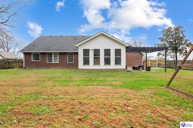 625 Hickory Ln, Elizabethtown, KY 42701 - photo 2