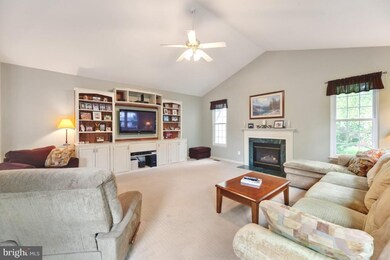 42870 Autumn Harvest Ct, Broadlands, VA 20148 - photo 3