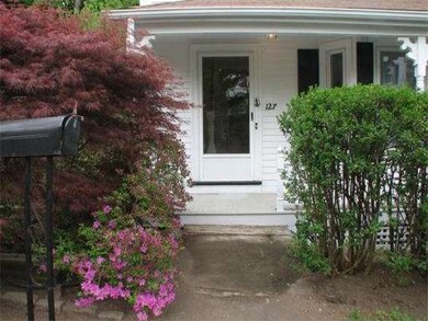 127 Brattle St, Arlington, MA 02474 - photo 4