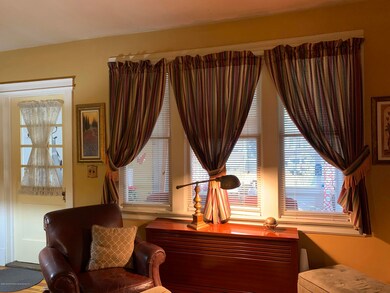 13 Howard Ct, Staten Island, NY 10310 - photo 6