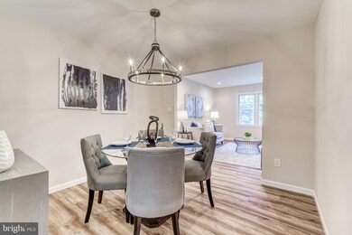 8563 Chester Grove Ct, Springfield, VA 22153 - photo 6