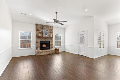 1821 Woodland Park Dr, Denison, TX 75020 - photo 6