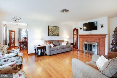 23275 Greenbrier Rd, Leonardtown, MD 20650 - photo 7