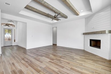 412 Red Bird Dr, Springtown, TX 76082 - photo 7