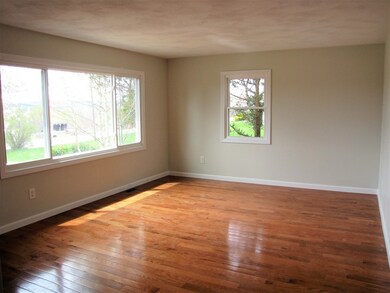 172 E Main St, West Brookfield, MA 01585 - photo 4