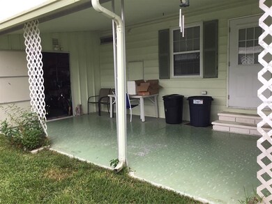 34703 Lily Ln, Zephyrhills, FL 33541 - photo 5