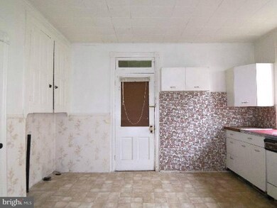 179 Cleveland Ave, Waynesboro, PA 17268 - photo 4