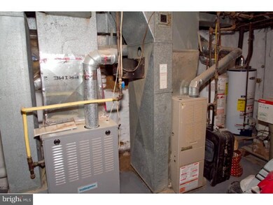 429 W Hansberry St, Philadelphia, PA 19144 - photo 5