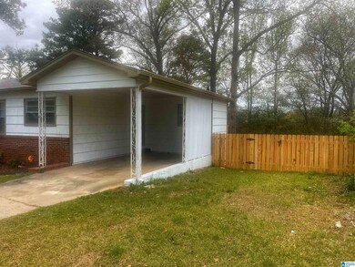 312 Sunhill Rd NW, Center Point, AL 35215 - photo 2