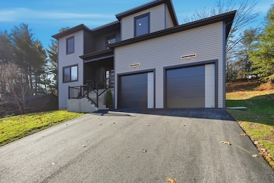 287 Whitney Ave, Holyoke, MA 01040 - photo 2