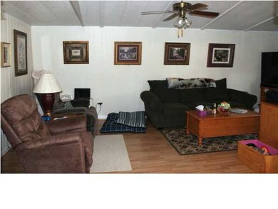 21 x 11 LIVING ROOM