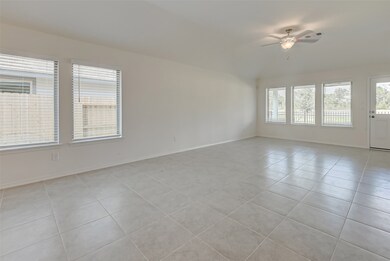 3106 Rising Fir Ln, Conroe, TX 77385 - photo 5