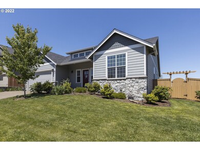 781 E Mckinley St, Carlton, OR 97111 - photo 2