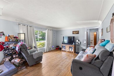 3103 Lawnview Dr, Des Moines, IA 50310 - photo 3