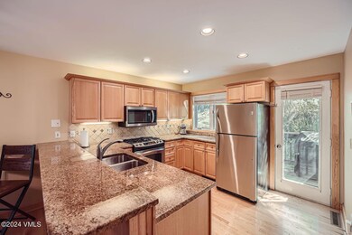 85 Arlington Place B 1 - Web Quality - 0