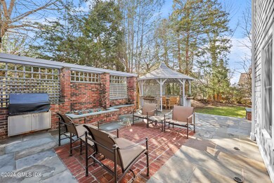 8 Pinecrest Rd Riverside CT-print-053-05