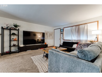 660 Keiper Ave, Eugene, OR 97404 - photo 3