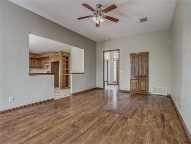 1108 David Rd, Moore, OK 73160 - photo 7