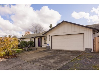 3859 Shannon St, Eugene, OR 97404 - photo 2