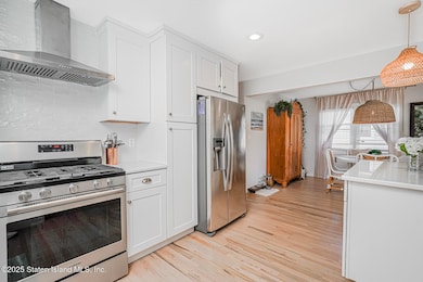 53 Ashland Ave E, Staten Island, NY 10312 - photo 7