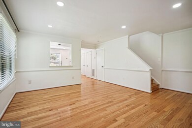 1995 Winslow Ct, Woodbridge, VA 22191 - photo 5